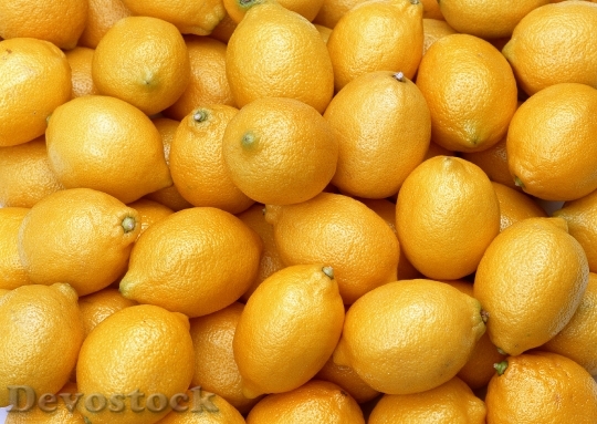 Devostock Many Fresh Raw Orange 1