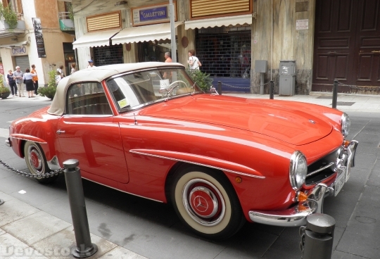 Devostock Mercedes Vintage Red Car