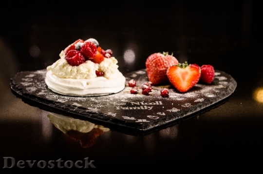 Devostock Meringue Pudding Dessert Sweet