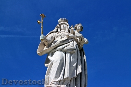 Devostock Mother Maria Statue Fig
