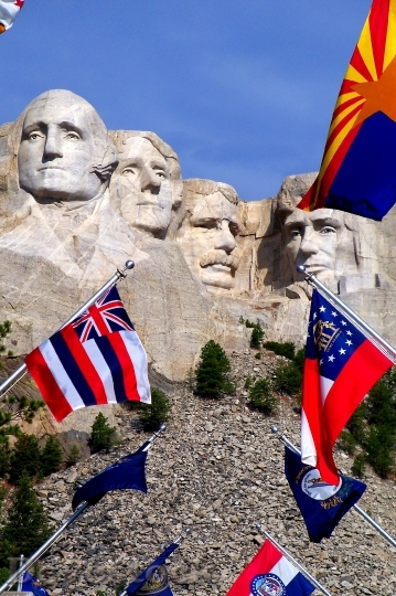 Devostock Mount Rushmore Flags South