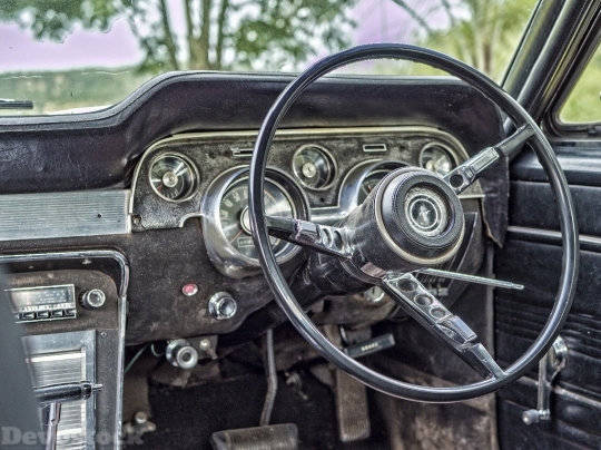 Devostock Old Car Steering Wheel