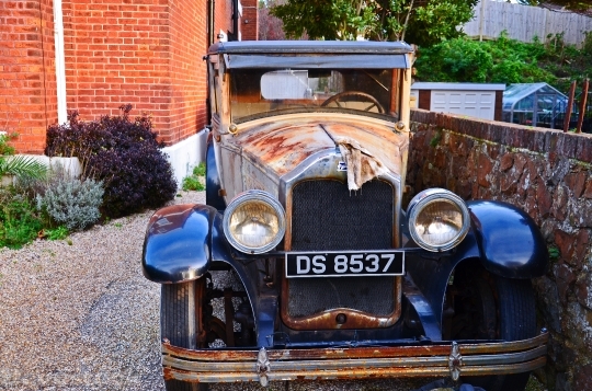 Devostock Old Fashioned Car Cars