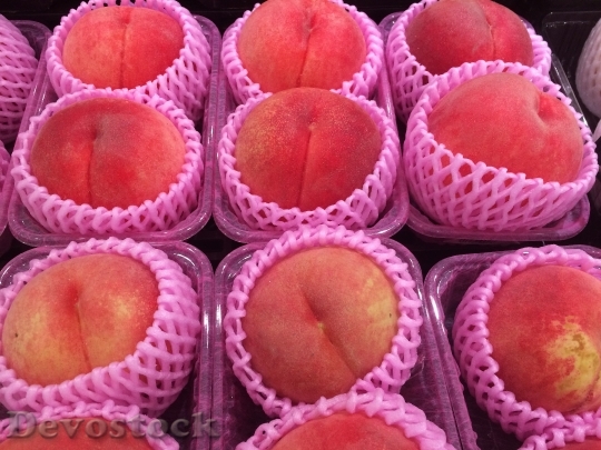Devostock Peach Fruit High Prices
