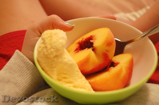 Devostock Peach Fruit Ice Cream