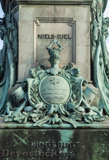 Devostock Pedestal Coa Niels Juel
