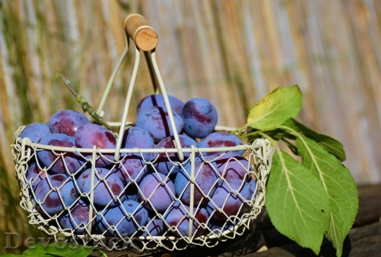Devostock Plums Fruit Basket Fruit