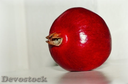 Devostock Pomegranate Fruit Red Healthy 0