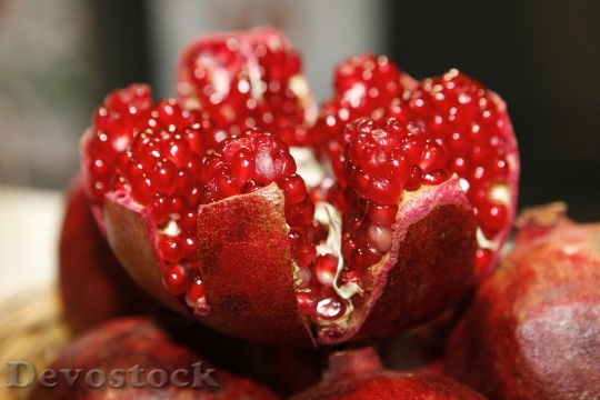 Devostock Pomegranate Open Cores Fruit