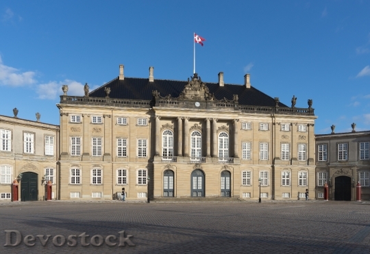 Devostock Queens Palace Amalienborg Shadow