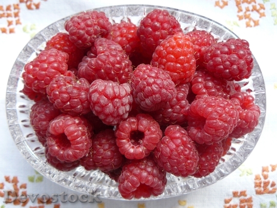 Devostock Raspberries Fruit Fruits Berries 3