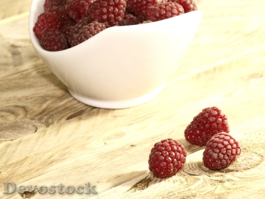 Devostock Raspberry Red Fruit Berry