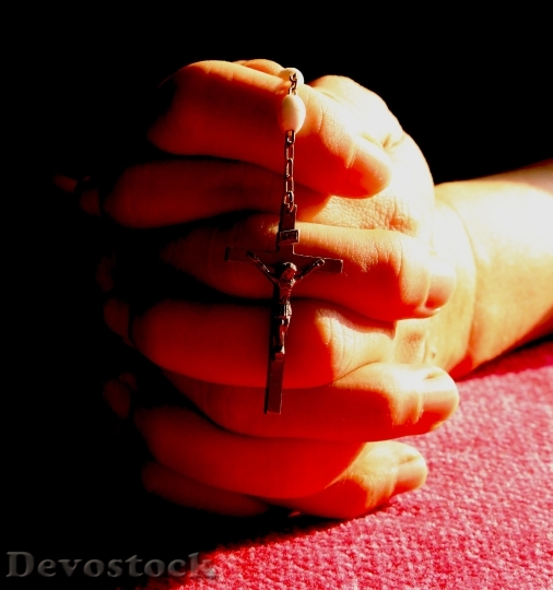 Devostock Rosary Prayer Pray Red