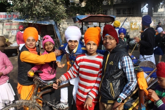 Devostock Sikh Sikhism Turban Patiala