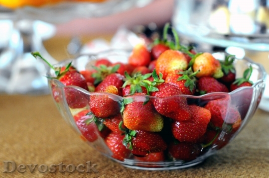 Devostock Strawberries Bowl Fruit Red