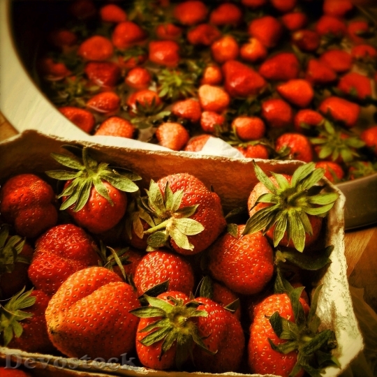 Devostock Strawberries Delicious Red Sweet 0