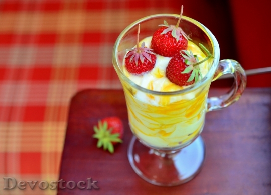 Devostock Strawberries Dessert Glass Sweet 0