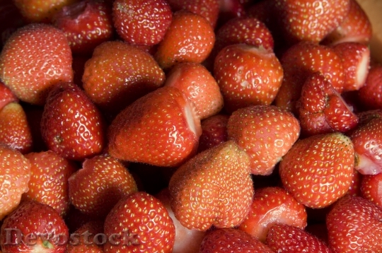 Devostock Strawberries Red Market Delicious