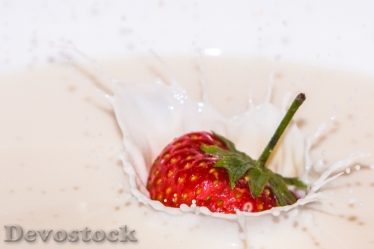 Devostock Strawberry Eat Nature Food