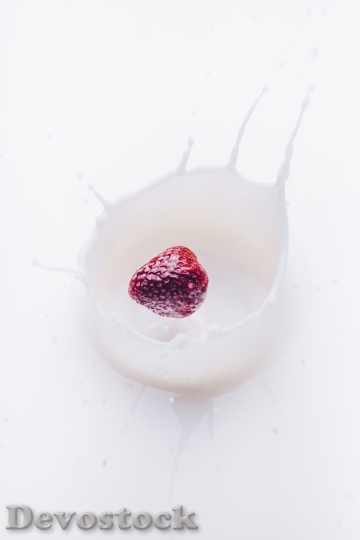 Devostock Strawberry Milk Fruit Food