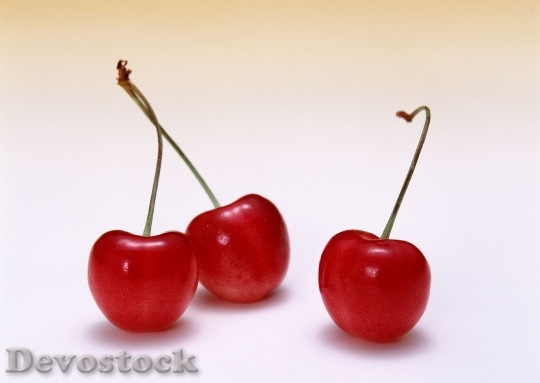 Devostock Sweet Cherry