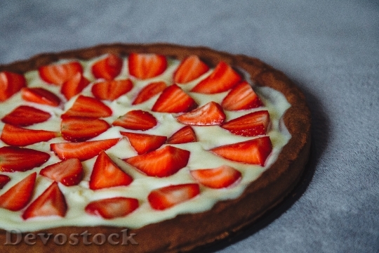 Devostock Tart Strawberry Cream Pie