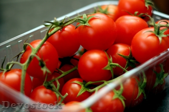 Devostock Tomatoes Tomato Vine Red
