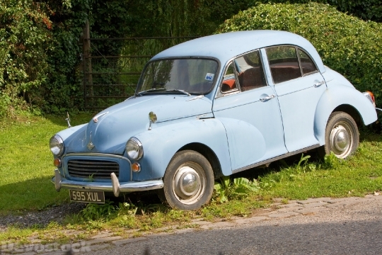 Devostock Vintage Car Morris Minor