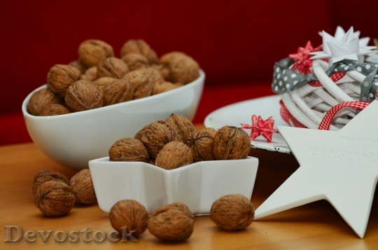 Devostock Walnuts Nuts Christmas 1058509