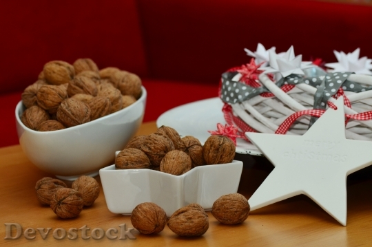 Devostock Walnuts Nuts Christmas 1058511