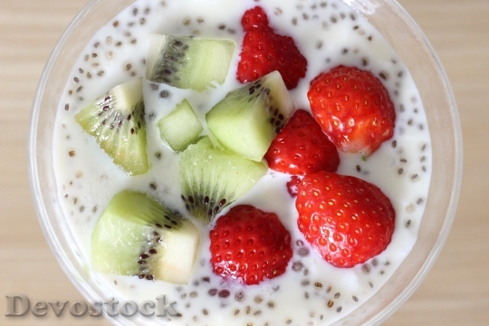 Devostock Yogurt Chia Seeds Fruit
