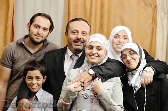 Devostock muslim-arabic-family-indoor-picture-id155665182@k=$1