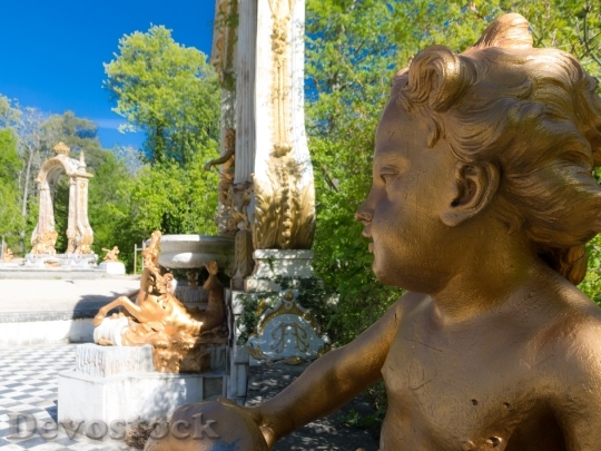 Devostock Angel Statue Palace Garden