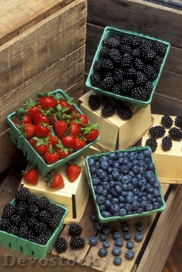 Devostock Berries Strawberries Blackberries 520756
