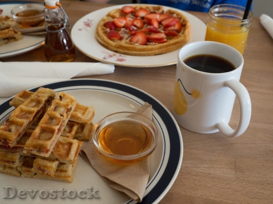 Devostock Breakfast Waffles Strawberries 1235427