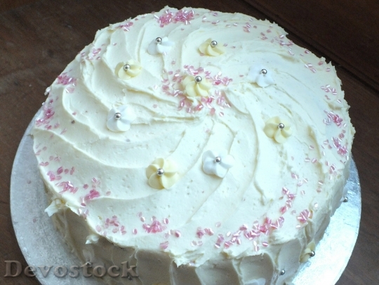 Devostock Cake Dessert Icing Swirls