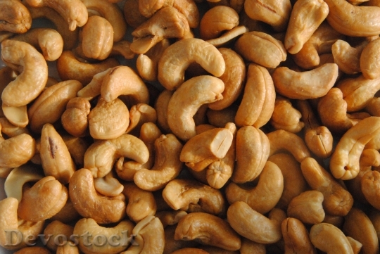 Devostock Cashew Cores Nuts Snack