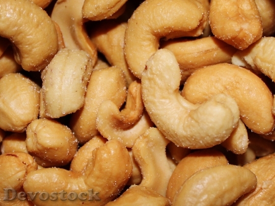 Devostock Cashew Kernels Nuts Salt