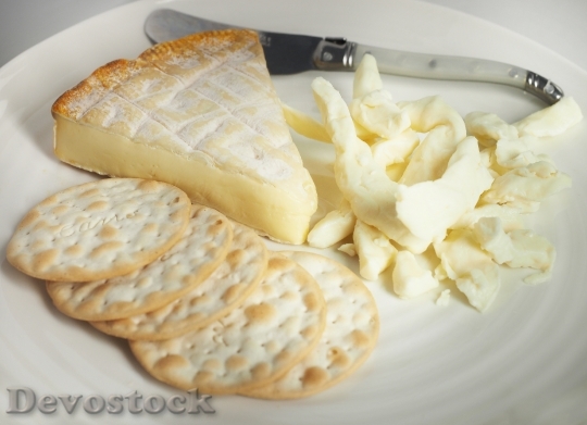 Devostock Cheese Brie Curds Cracker