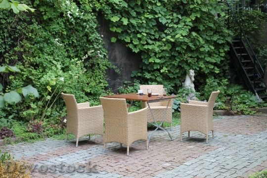 Devostock Coffee Chairs Garden Statue