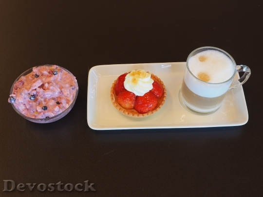 Devostock Dessert Coffee Strawberry Shortcake 0