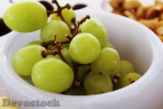 Devostock Green Grapes Fruit Snack