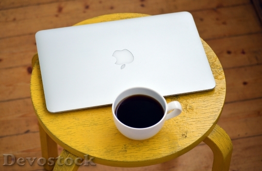 Devostock Laptop Computer Coffee Yellow