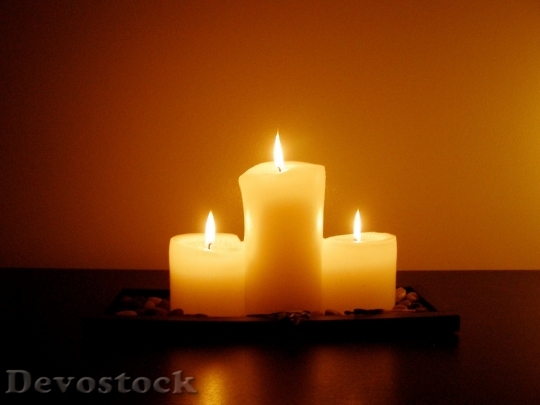 Devostock Meditation Candlelight Dim Flame
