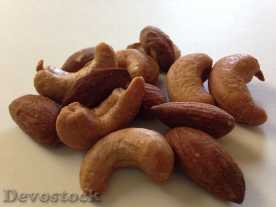 Devostock Nuts Cashew Almond Mixed
