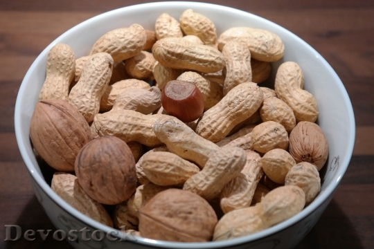 Devostock Nuts Peanuts Walnuts Hazelnut 0