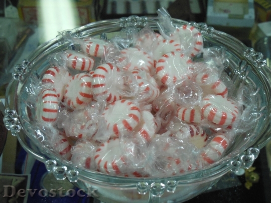 Devostock Peppermint Candy Food White