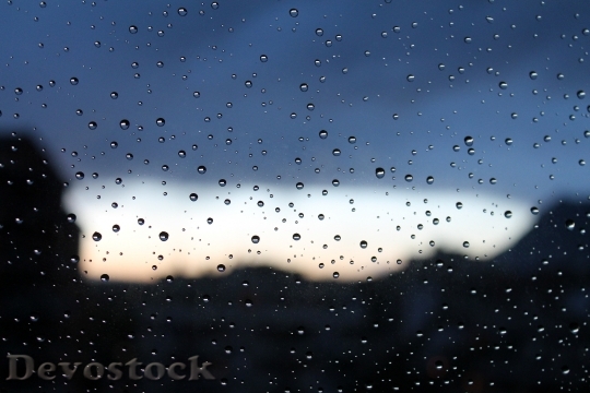 Devostock Rain Drops Water Glass