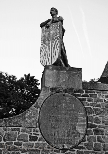 Devostock The Cairn Peace Statue