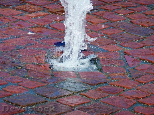 Devostock Water Drop Water Fountain